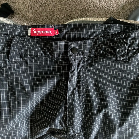 Mens supreme pants ( part of set) - Picture 2 of 5